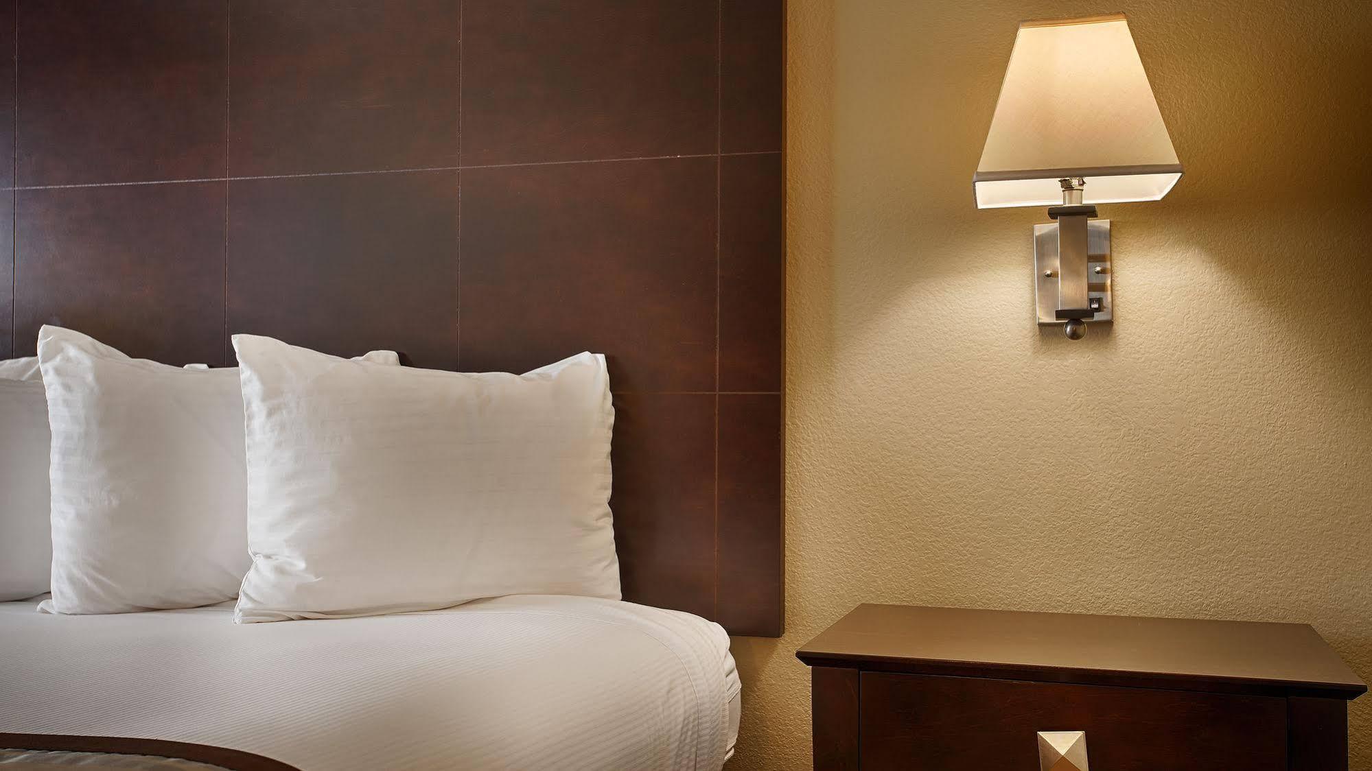 Best Western Orchard Inn Ukiah Bagian luar foto