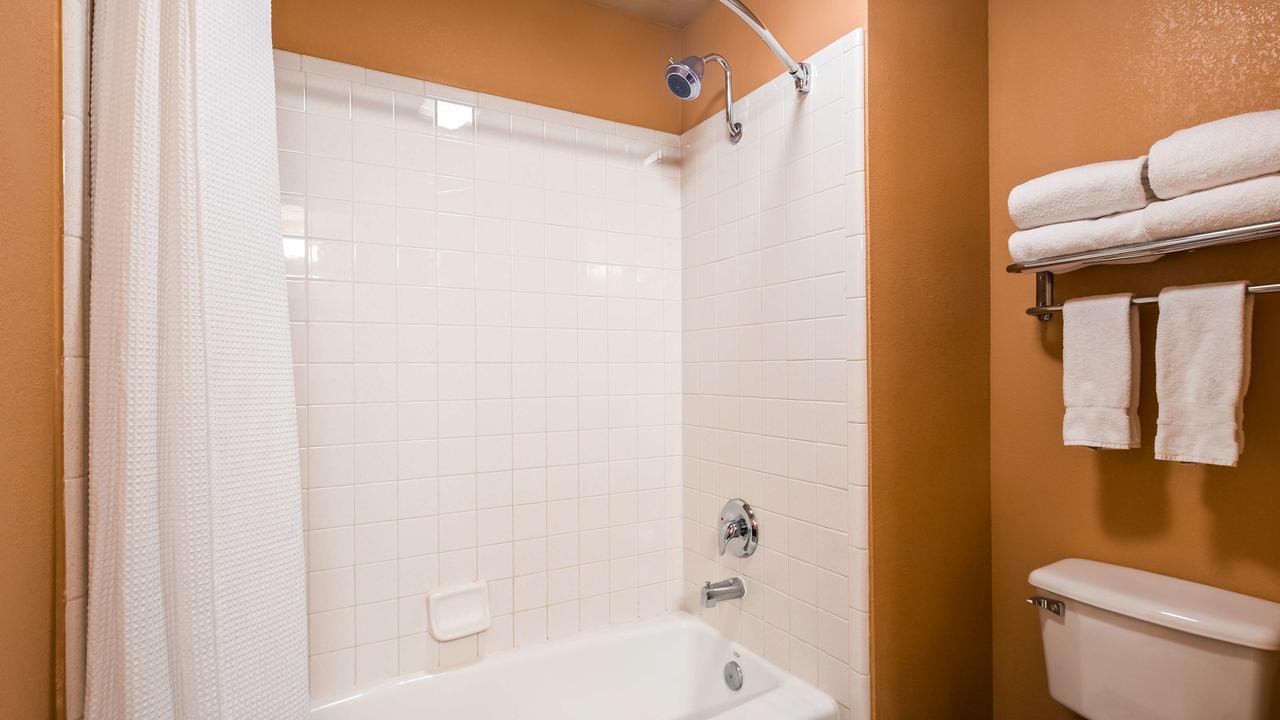 Best Western Orchard Inn Ukiah Bagian luar foto